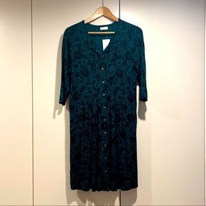 Dress with cute green and black design